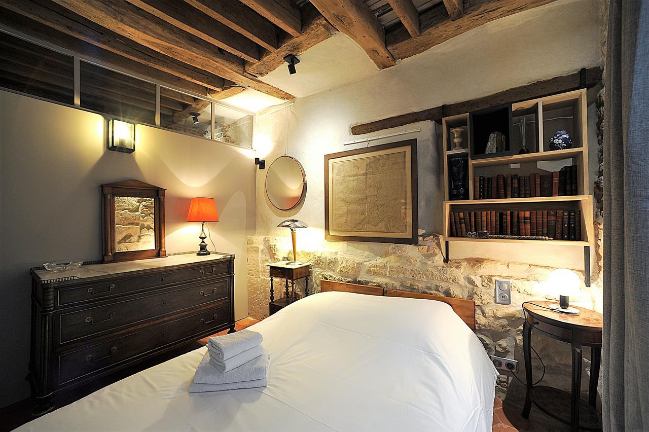 Beautiful Apartment In Historical Marais Paris Exterior photo