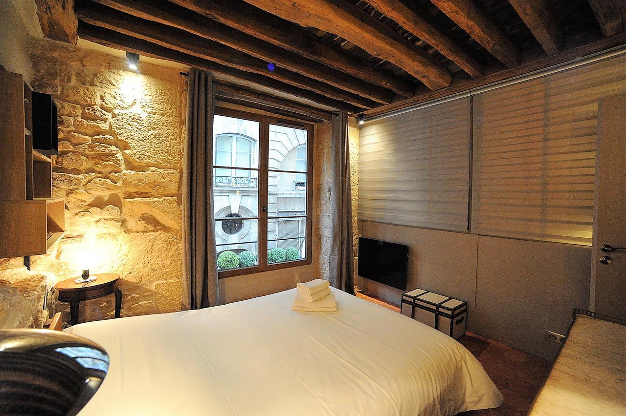 Beautiful Apartment In Historical Marais Paris Exterior photo