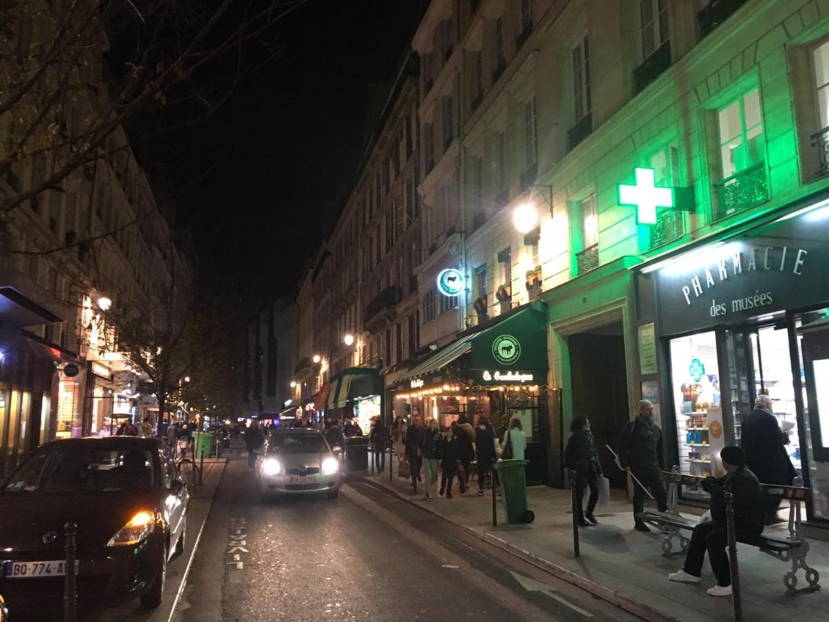 Beautiful Apartment In Historical Marais Paris Exterior photo