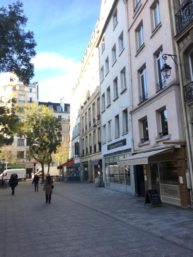 Beautiful Apartment In Historical Marais Paris Exterior photo